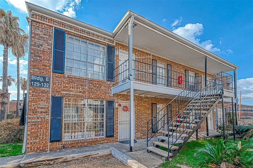 PURCHASE OF 94 M2 APARTMENT IN HOUSTON FOR $69,900 – PROFIT: $8.430 = 12.06% Net